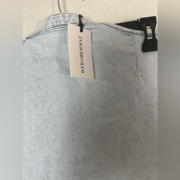 NWT Revolve WeWoreWhat Cut Out Skirt in Super Light - Picture 5 of 5